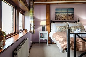 The Threshing Barn-Stunning 5 BD Retreat