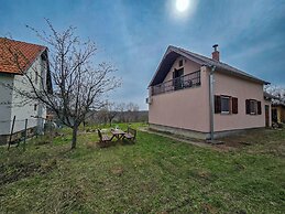 Vila Nera Banstol Cottage