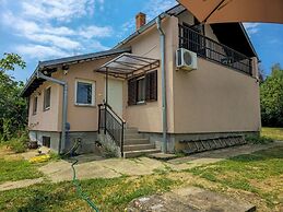 Vila Nera Banstol Cottage