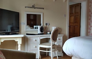 The Thatched Cottage Inn