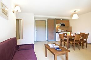 Alpine Escape Near Slopes