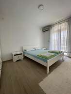 Luna Apartments