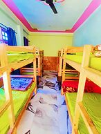 Chalo Challal Hotel & Cafe