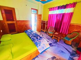 Chalo Challal Hotel & Cafe