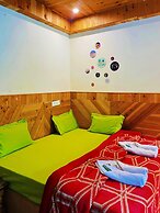 Chalo Challal Hotel & Cafe