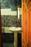 Chalo Challal Hotel & Cafe