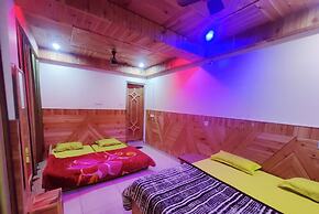 Chalo Challal Hotel & Cafe