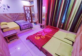 Chalo Challal Hotel & Cafe