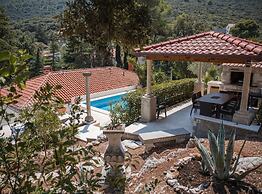 Villa Nada - Unique and Artistic