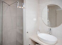 Villa Nada - Unique and Artistic