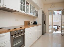 Villa Nada - Unique and Artistic