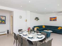 Luxury Villa Navis