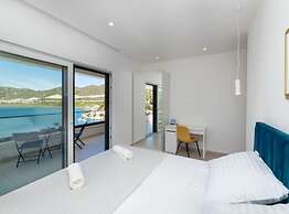 Luxury Villa Navis