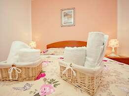 Seafront Apartments Deveron