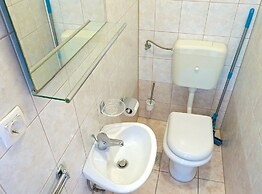 Seafront Apartments Deveron