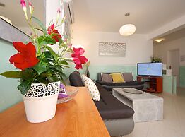 Seafront Apartments Deveron