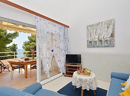 Seafront Apartments Deveron