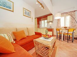 Seafront Apartments Deveron