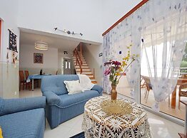 Seafront Apartments Deveron