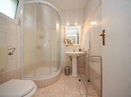 Seafront Apartments Deveron