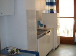 Dugi Rat Seaside Apartments