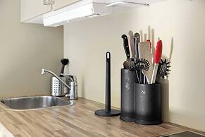 Charming Oslo Apartment With Balcony & Rooftop Access