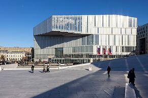 Charming Oslo Apartment With Balcony & Rooftop Access