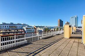 Charming Oslo Apartment With Balcony & Rooftop Access