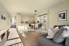 Charming Oslo Apartment With Balcony & Rooftop Access