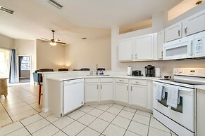 12 Mi to Disney: Home w/ Updated Pool in Davenport