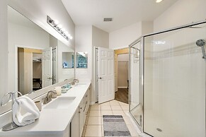 12 Mi to Disney: Home w/ Updated Pool in Davenport