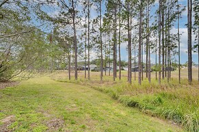 12 Mi to Disney: Home w/ Updated Pool in Davenport