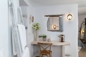 My Grandma s Home Naxos