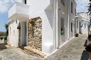 My Grandma s Home Naxos