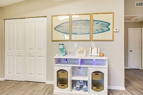 Dtwn Palm Harbor Condo: Walk to Water!