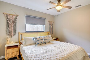 Dtwn Palm Harbor Condo: Walk to Water!