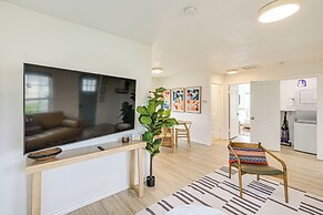 Walk to Cowboys Games: Arlington Home w/ Yard!