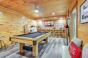 Close to Hiking & Attractions: Smoky Mtn Cabin