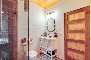 Close to Hiking & Attractions: Smoky Mtn Cabin