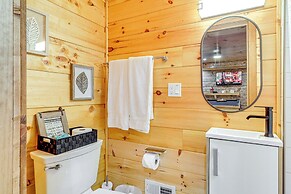 Close to Hiking & Attractions: Smoky Mtn Cabin