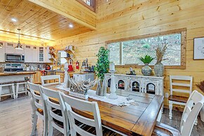 Close to Hiking & Attractions: Smoky Mtn Cabin