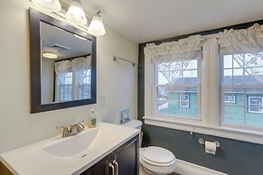 < 1/2 Mi to Boardwalk: Roomy Wildwood Retreat!