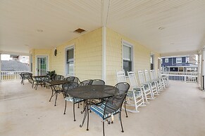 < 1/2 Mi to Boardwalk: Roomy Wildwood Retreat!