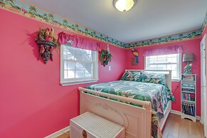 < 1/2 Mi to Beach: Wildwood Getaway w/ Patio!