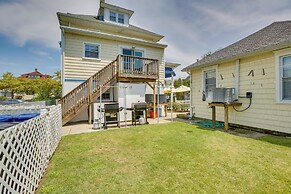 < 1/2 Mi to Beach: Wildwood Getaway w/ Patio!