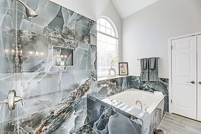 9 Mi to The Domain: Spacious Pflugerville Haven!