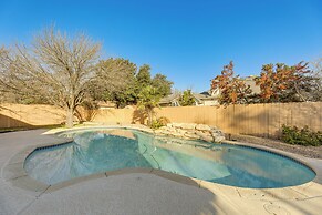 9 Mi to The Domain: Spacious Pflugerville Haven!