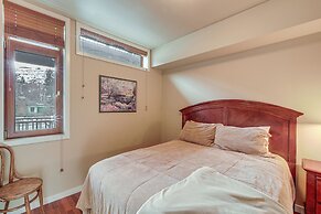 Resort Getaway on Lake Chelan: Pool + Beach Access