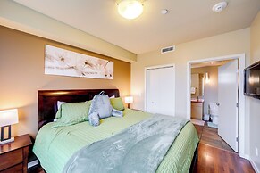 Walk to Lake Chelan: Condo w/ Pool Access