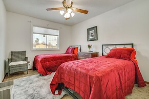 2 Mi to Dtwn St Paul: Home w/ Private Deck & Yard!